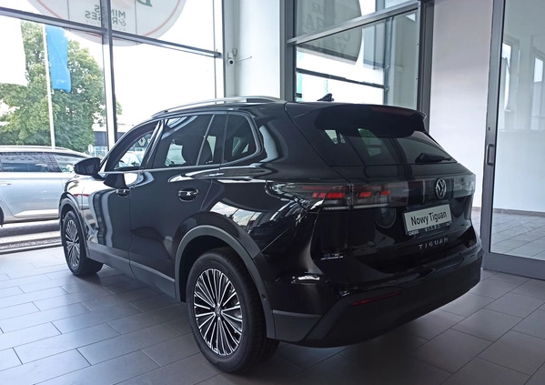 Volkswagen Tiguan cena 178900 przebieg: 6, rok produkcji 2024 z Radomsko małe 121